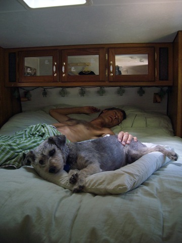 [8 Finally we reach our home away from home, the RV, 7-28 hot noon.[2].jpg]